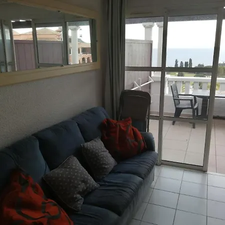 Duplex Atypique Avec Magnifique Vue Et Baie D'agay Сен-Рафаэль
