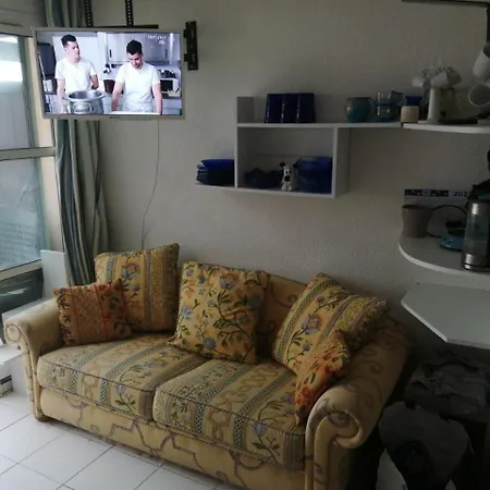 Duplex Atypique Avec Magnifique Vue Et Baie D'agay * Сен-Рафаэль